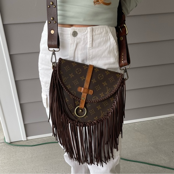 Vintage Louis Vuitton Crossbody - Picture 8 of 8